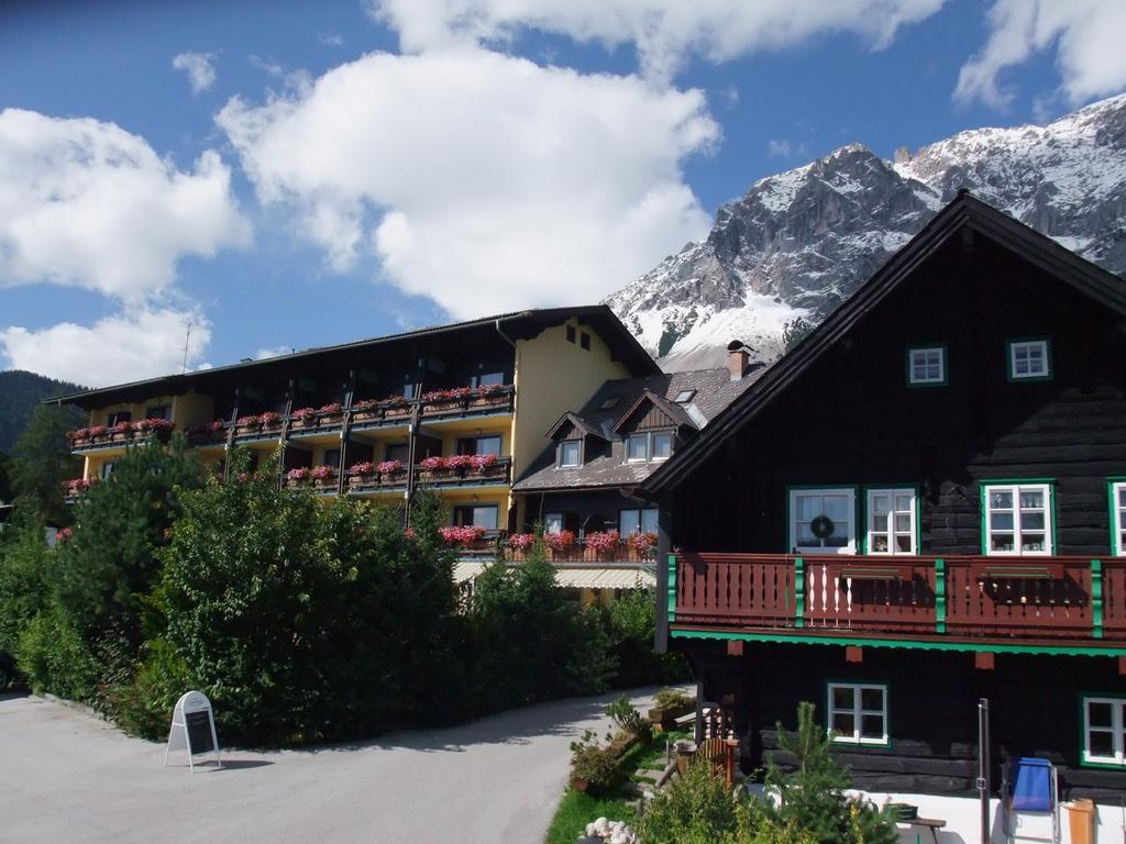 Ferienhotel Knollhof Ramsau am Dachstein Exterior foto
